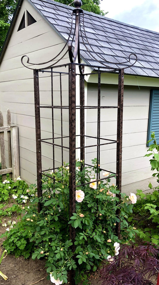 H Potter brand metal garden obelisk trellis with grid pattern outdoor landscape architectural structure roses