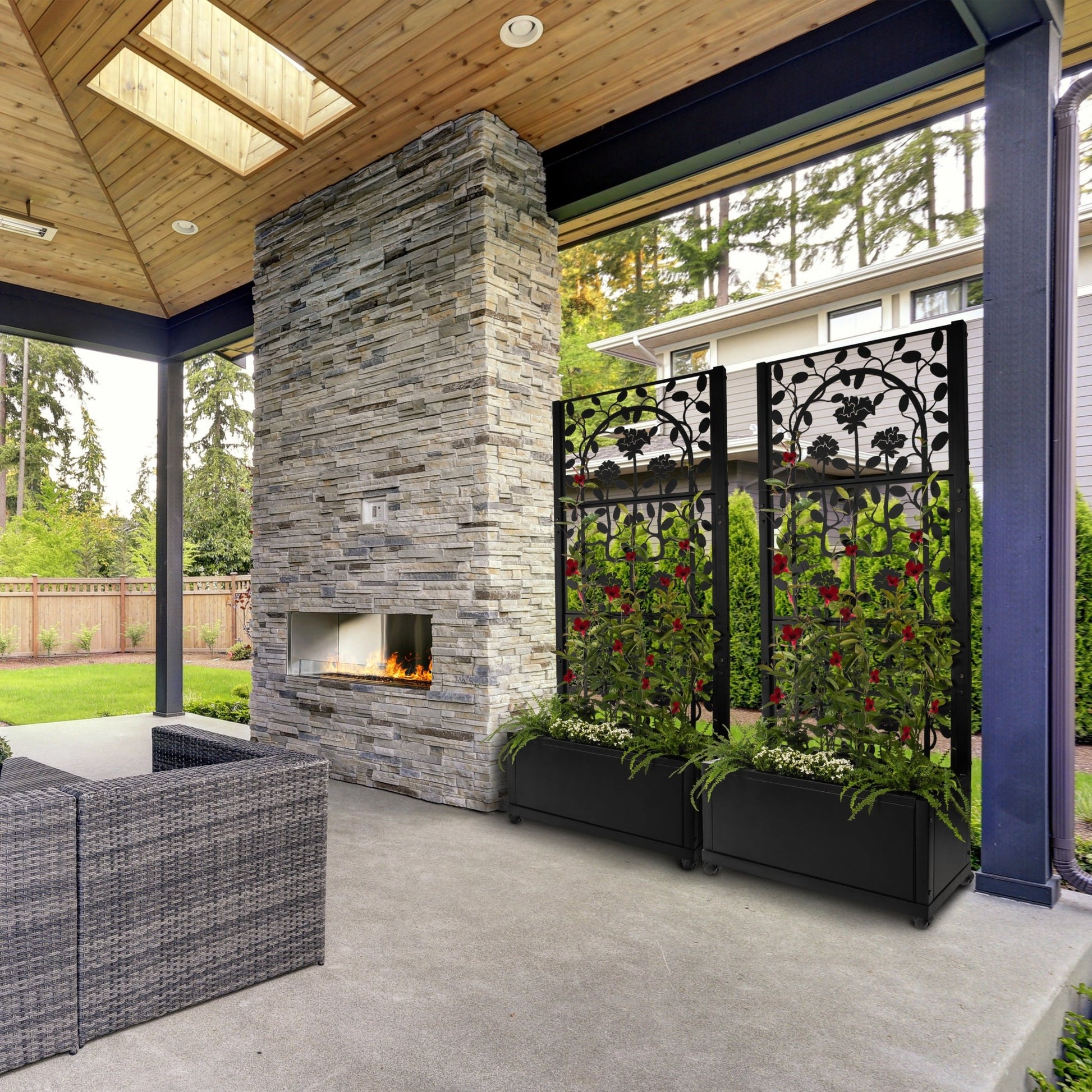 H Potter Rose Trellis Planter Privacy Screen in Black