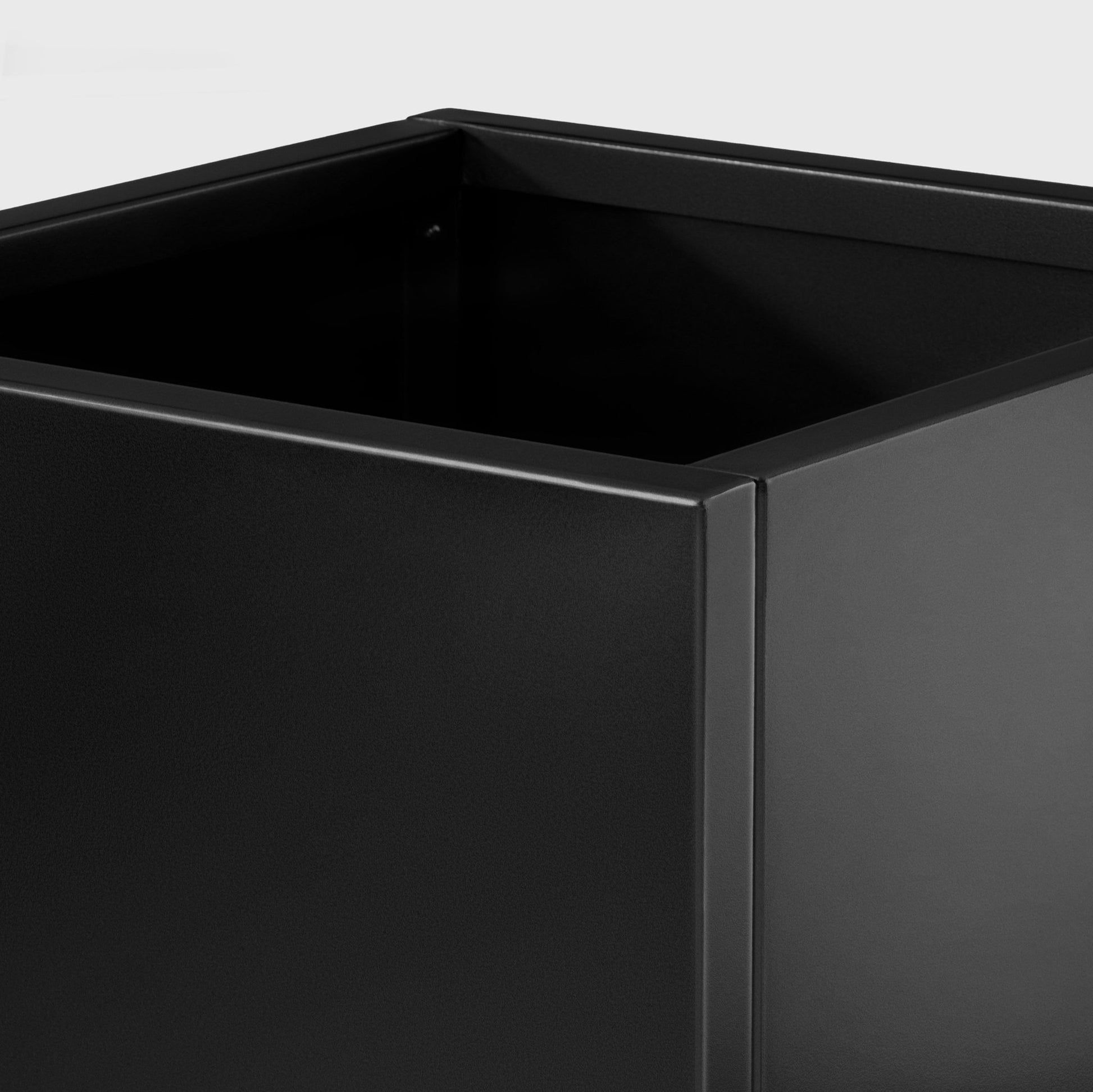 h potter black square planter closeup