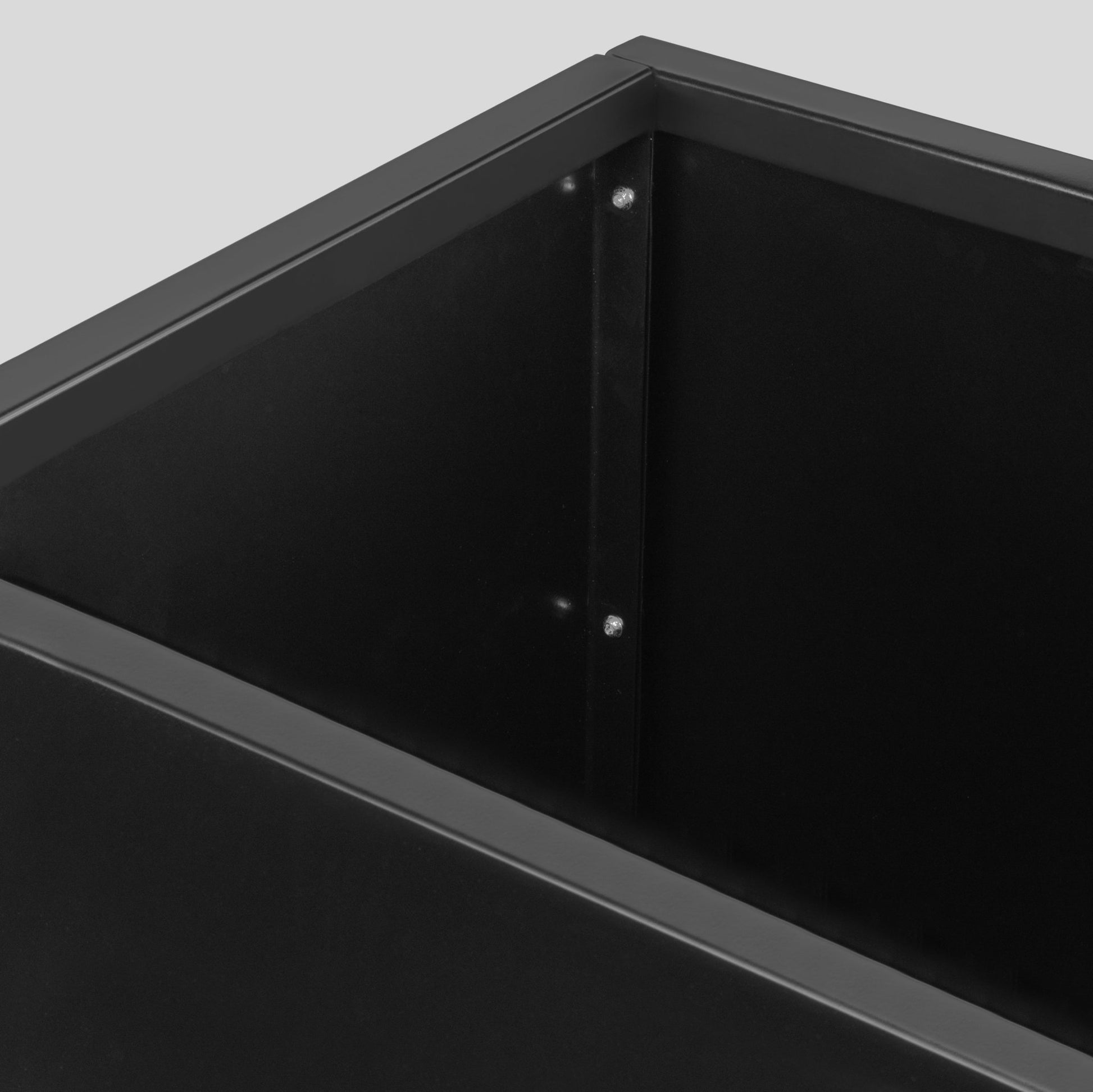 h potter black planter closeup