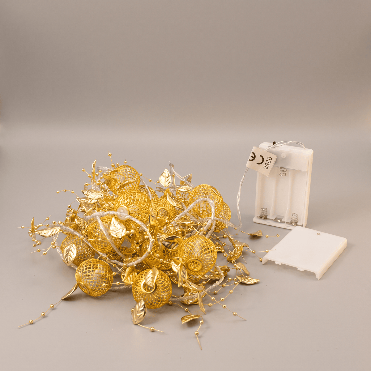 h potter ora golden globe string lights detail with battery pack