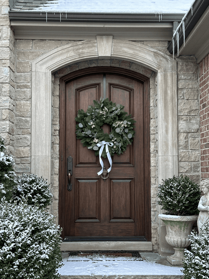 H Potter Pearl and Pine Fresh Christmas Wreath – Noble Fir & Eucalyptus