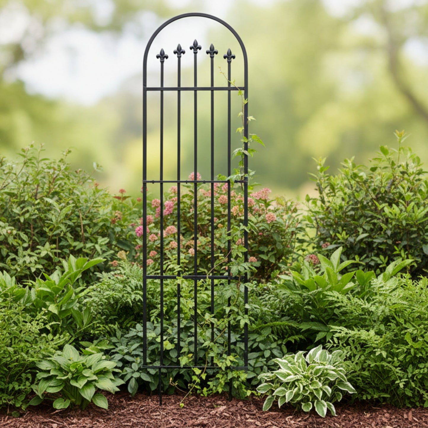 H Potter Metal garden trellis with decorative top on a white background