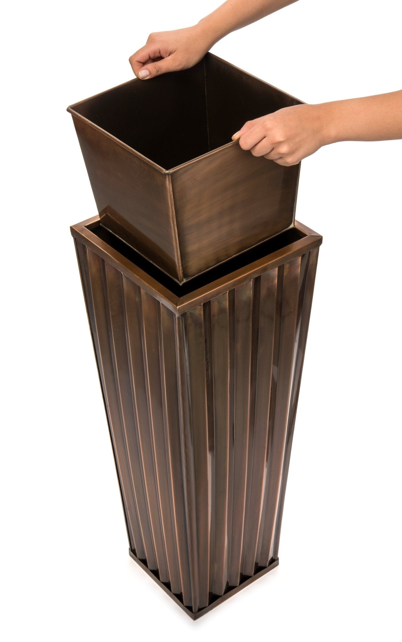 copper plastic planter H Potter Small Planter Patio Deck Flower Ribbed Garden Antique Copper